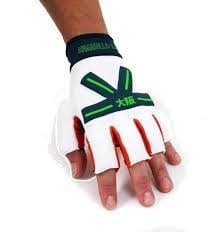 Osaka Armadillo 2.0 glove pro tour wit